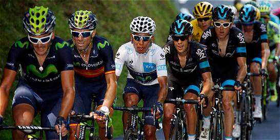 Quintana y Valverde al frente del pelotón en este Tour