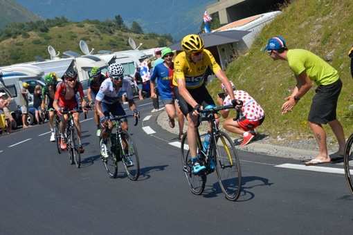 Tour de France 2015 - 11/07/2015 - 11ème Etape - Pau / Cauterets - Vallée de Saint-Savin- 188Km - Christopher FROOME (SKY) en tête du groupe de poursuivants, devant Nairo QUINTANA (MOV) et Greg VAN AVERMAET (BMC)