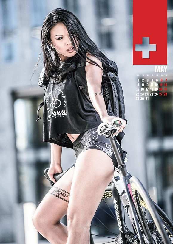 rb-sexy-cycling-kalender-mai2017-thania-jpg-10792864