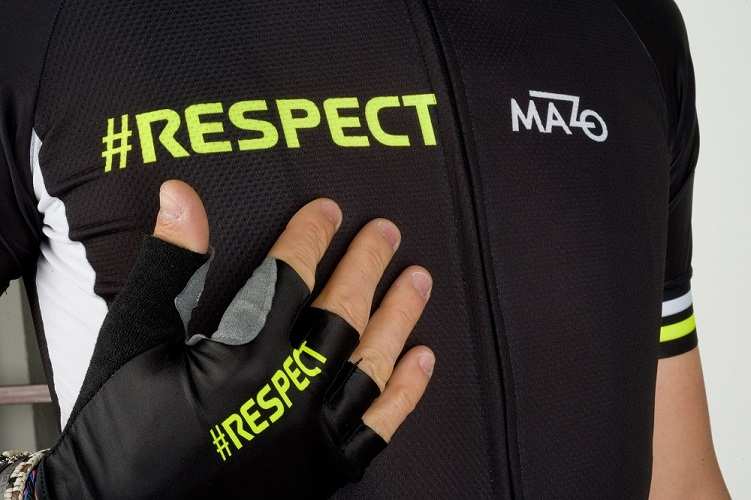 Maillot y guantes El Mazo Respect