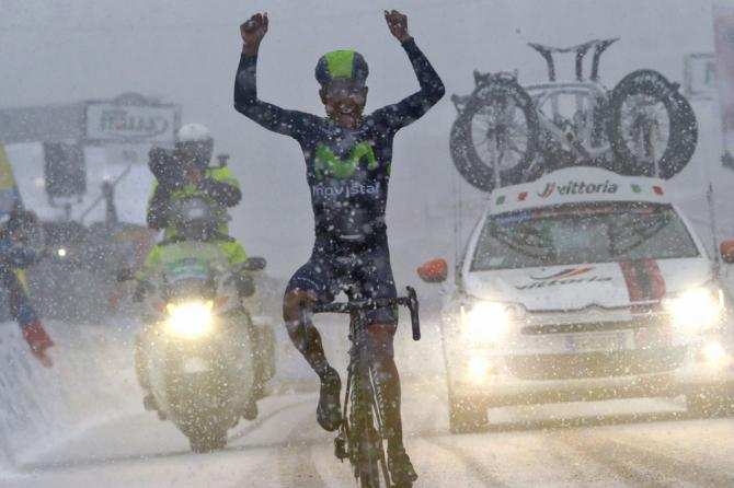 Imagen de la Tirreno de 2016, con Quintana vencedor bajo la nieve